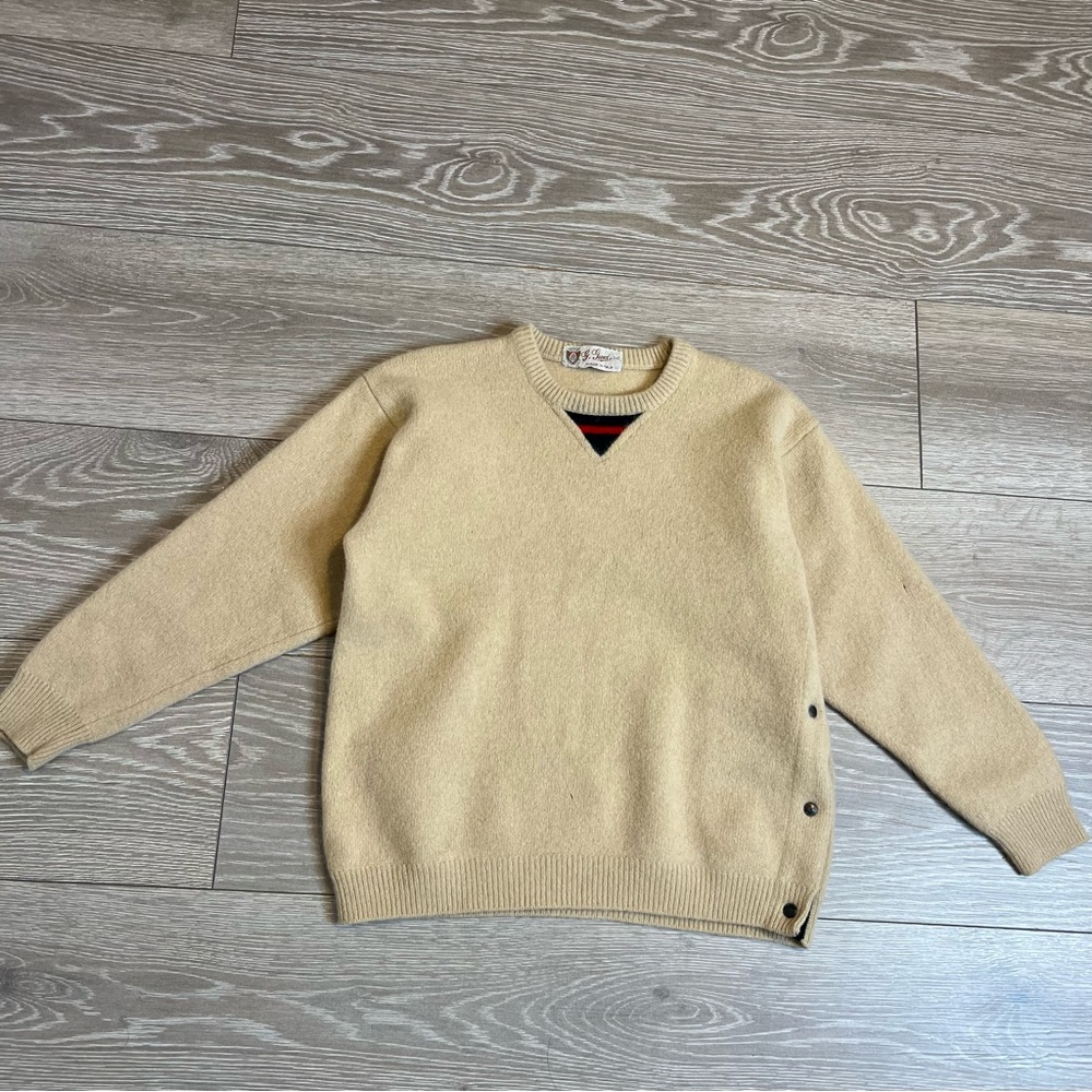 Vintage unisex Gucci Cream V-Neck Sweater Classic Knit